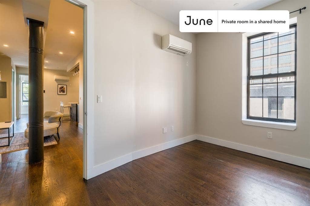 4 BR in New York City