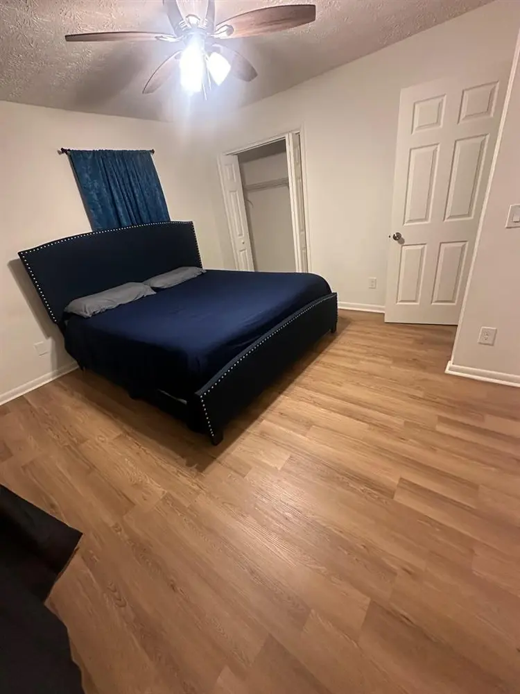 6 BR in Jonesboro