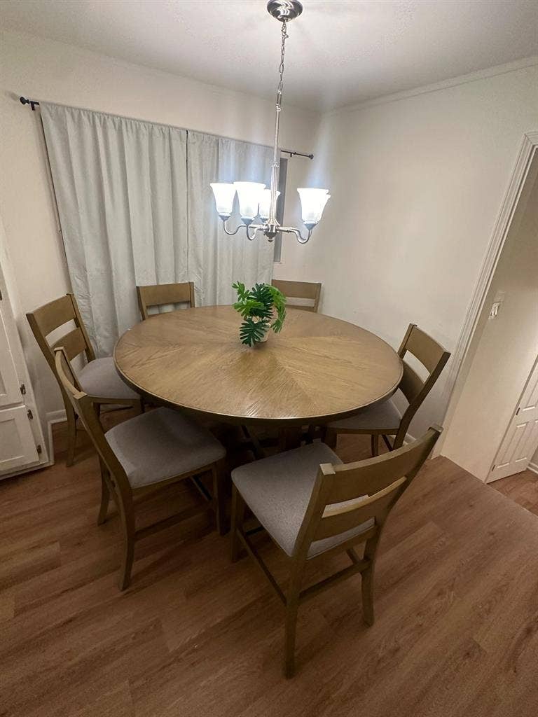 6 BR in Jonesboro