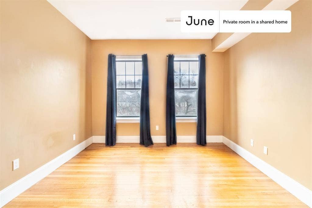 4 BR in Boston
