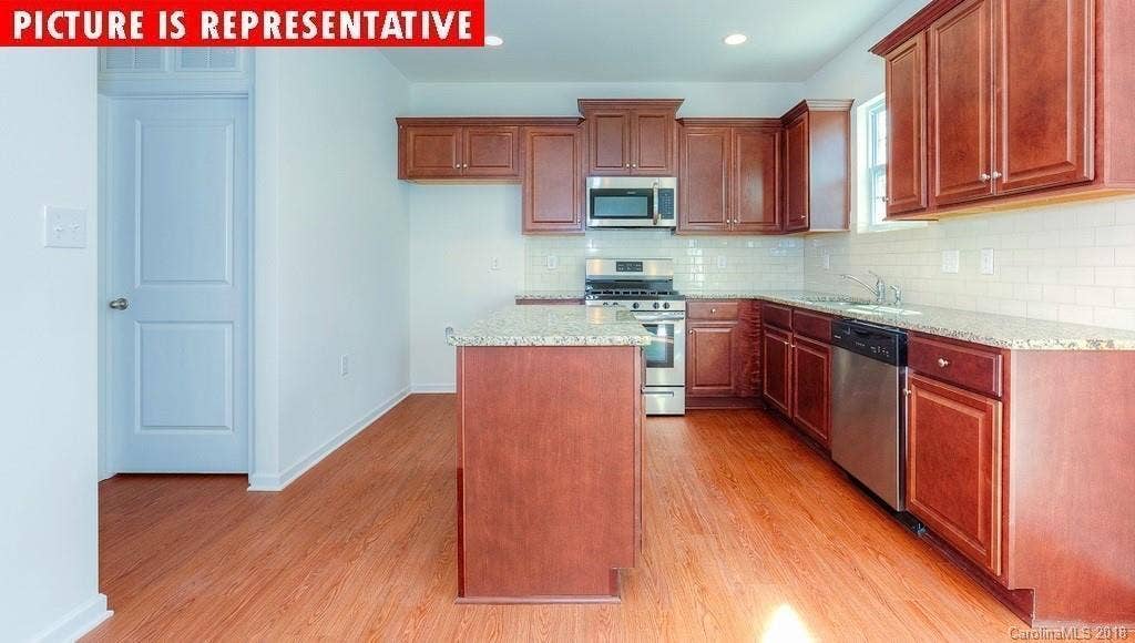 4 BR in Charlotte