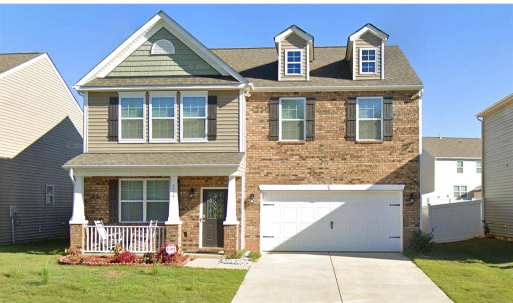 4 BR in Charlotte