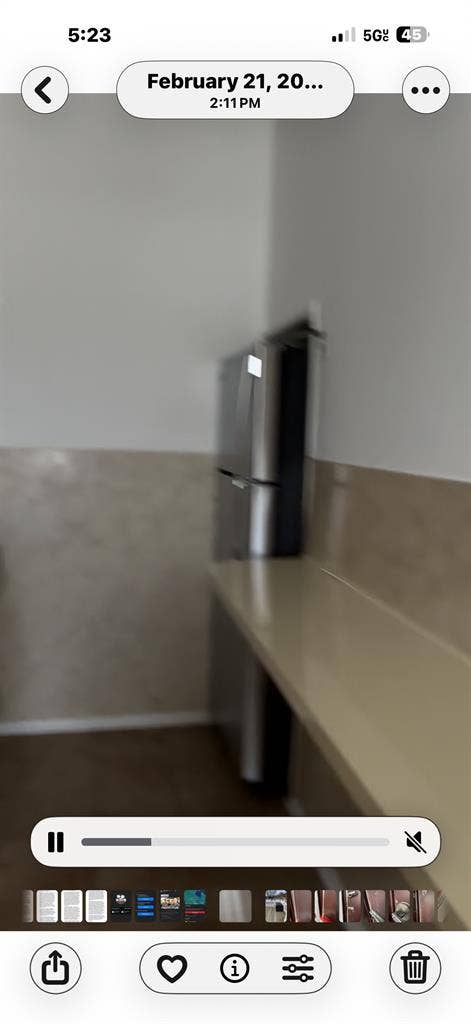 Room w/rooftop near Park!