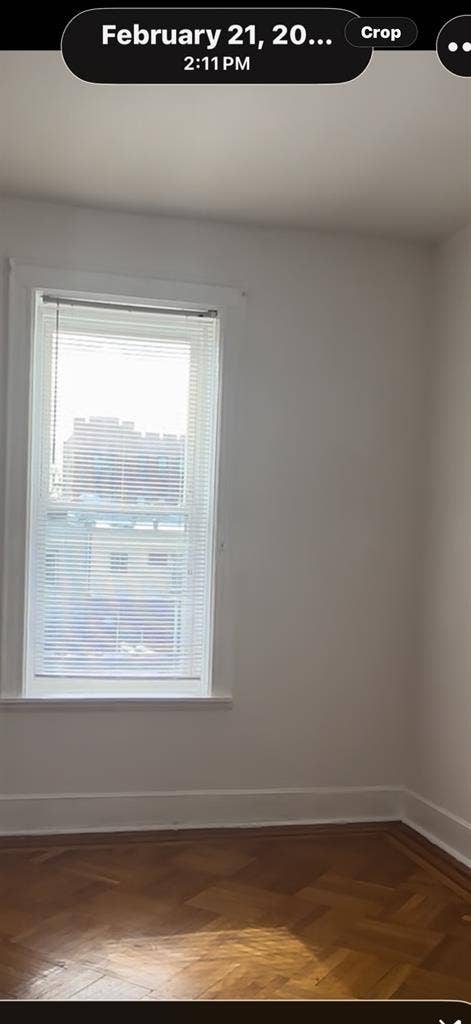 Room w/rooftop near Park!