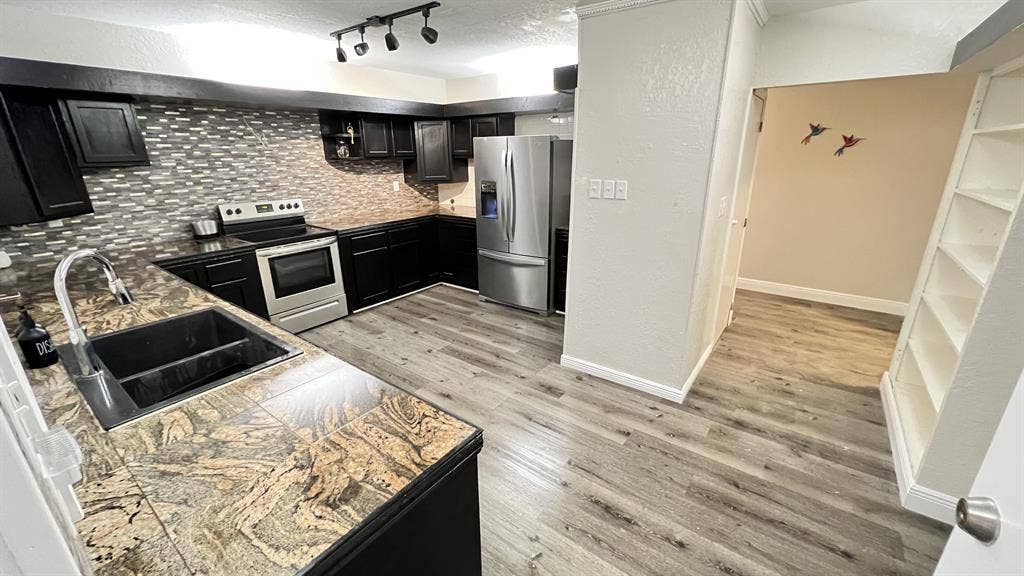 10 BR in Seffner