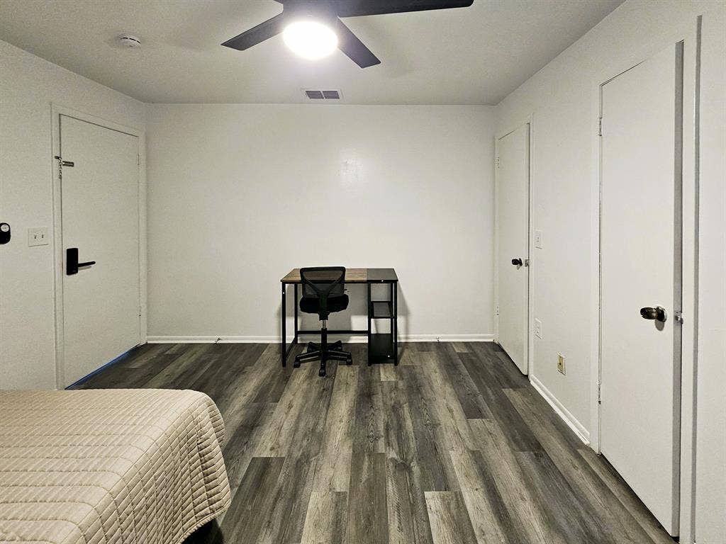 4 BR in Spring Hill