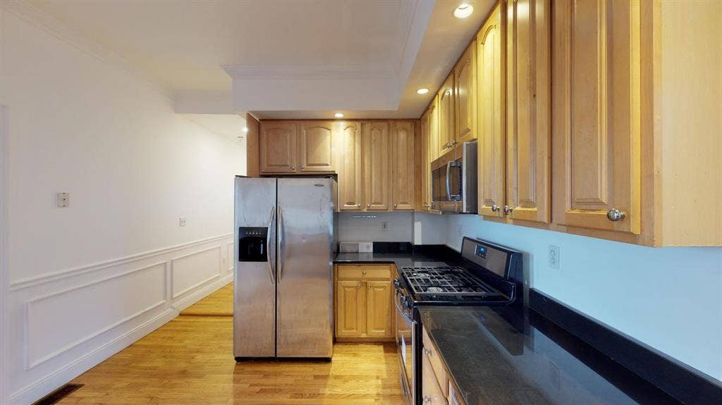 1 BR in South Boston