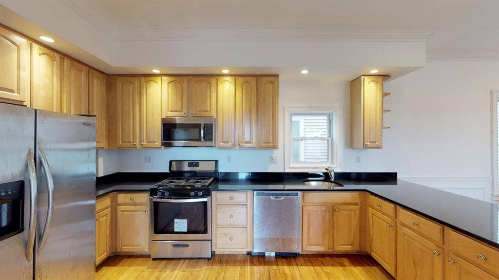 1 BR in South Boston