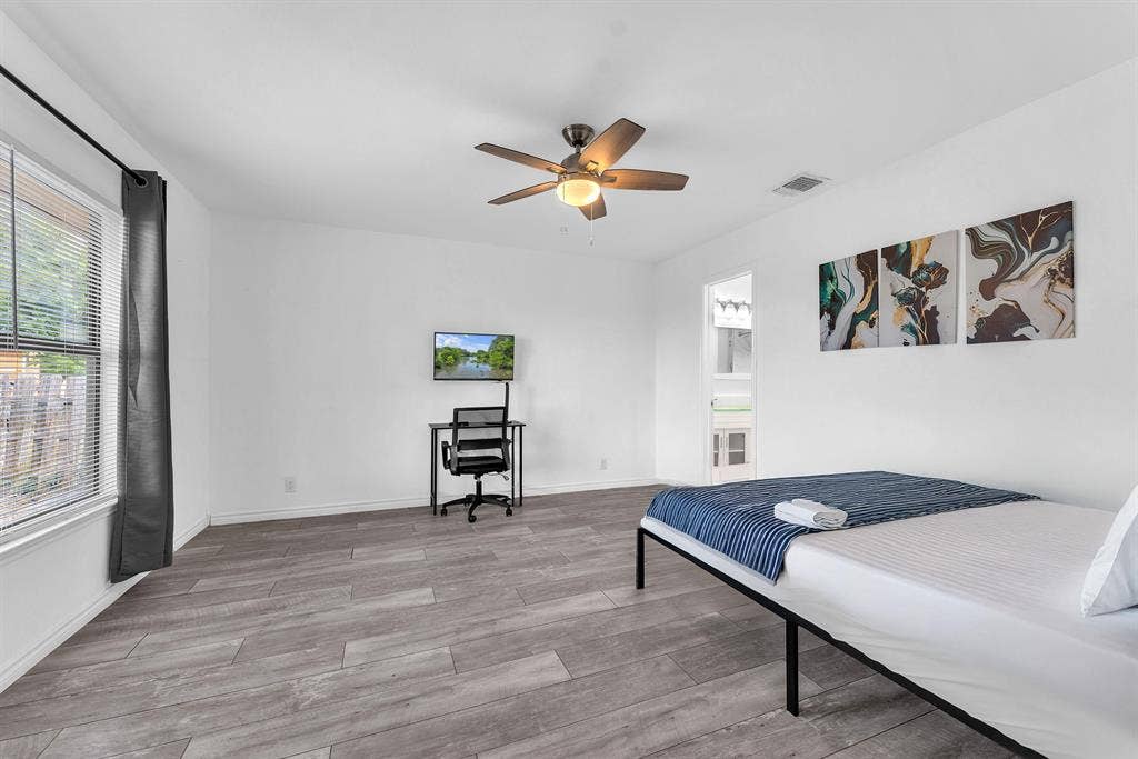 6 BR in San Antonio