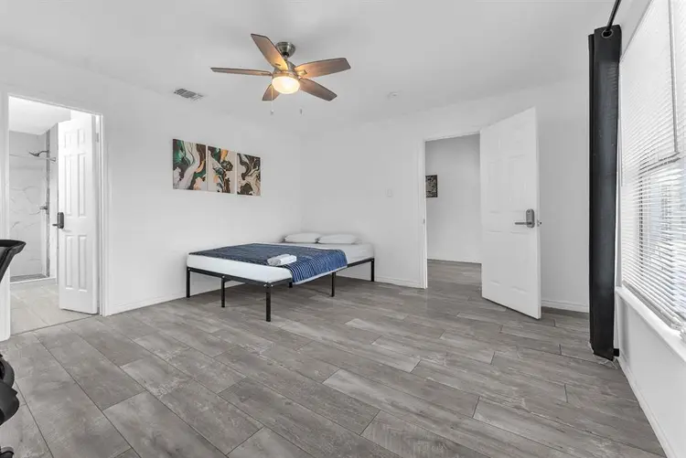 6 BR in San Antonio