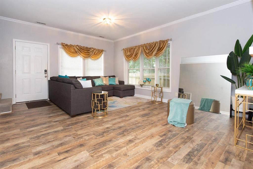 4 BR in Charlotte
