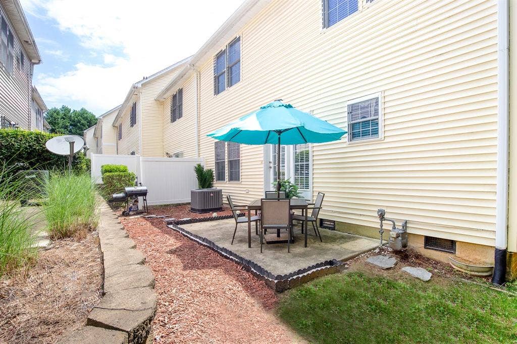 4 BR in Charlotte