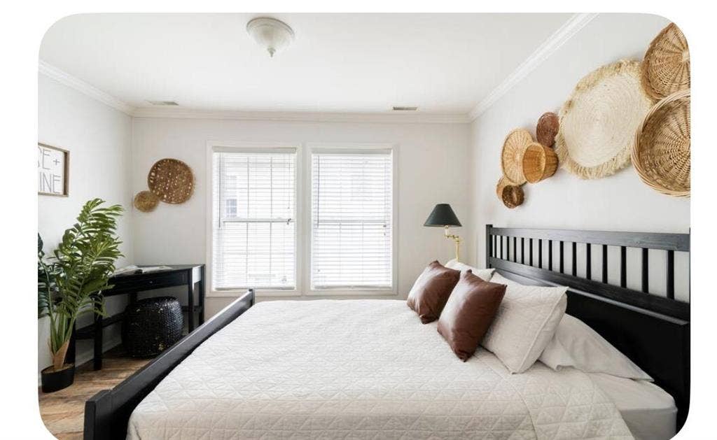 4 BR in Charlotte