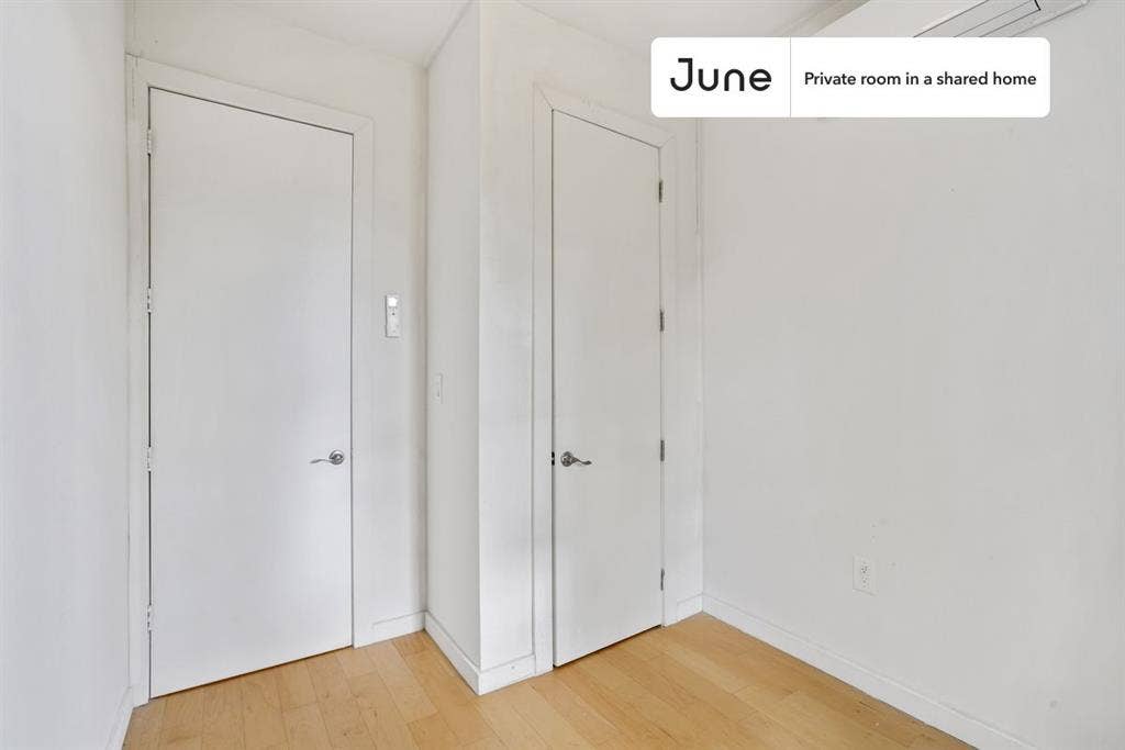4 BR in New York City