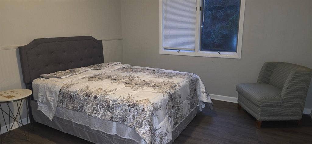 7 BR in Lawrenceville