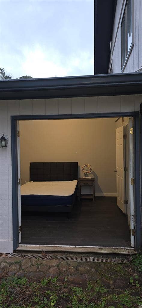 7 BR in Lawrenceville
