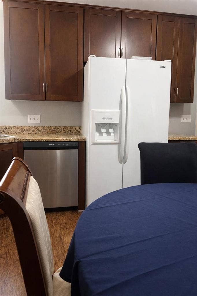 4 BR in Spring