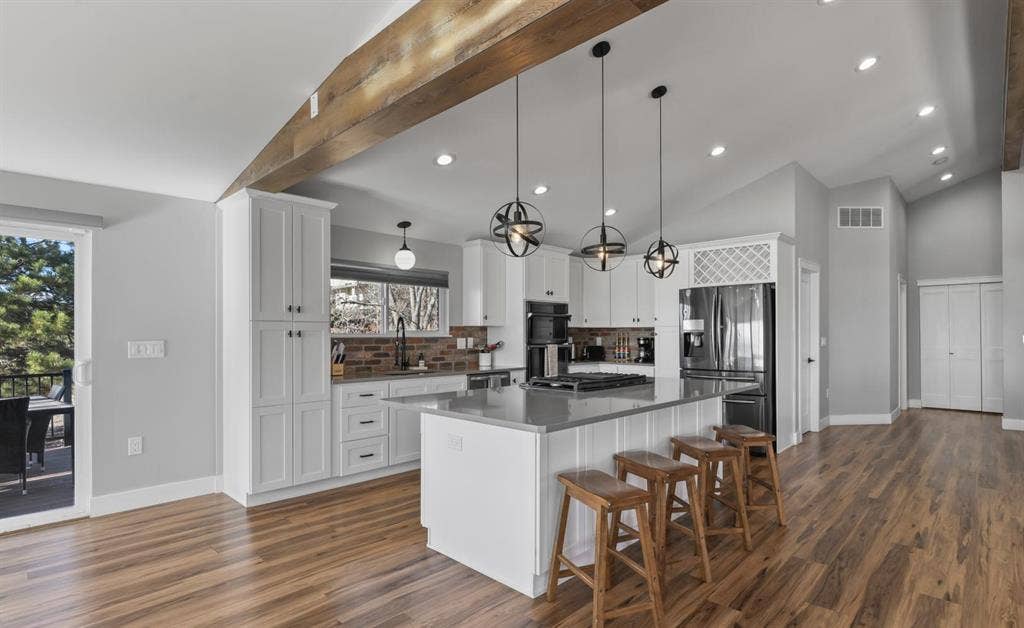 8 BR in Westminster