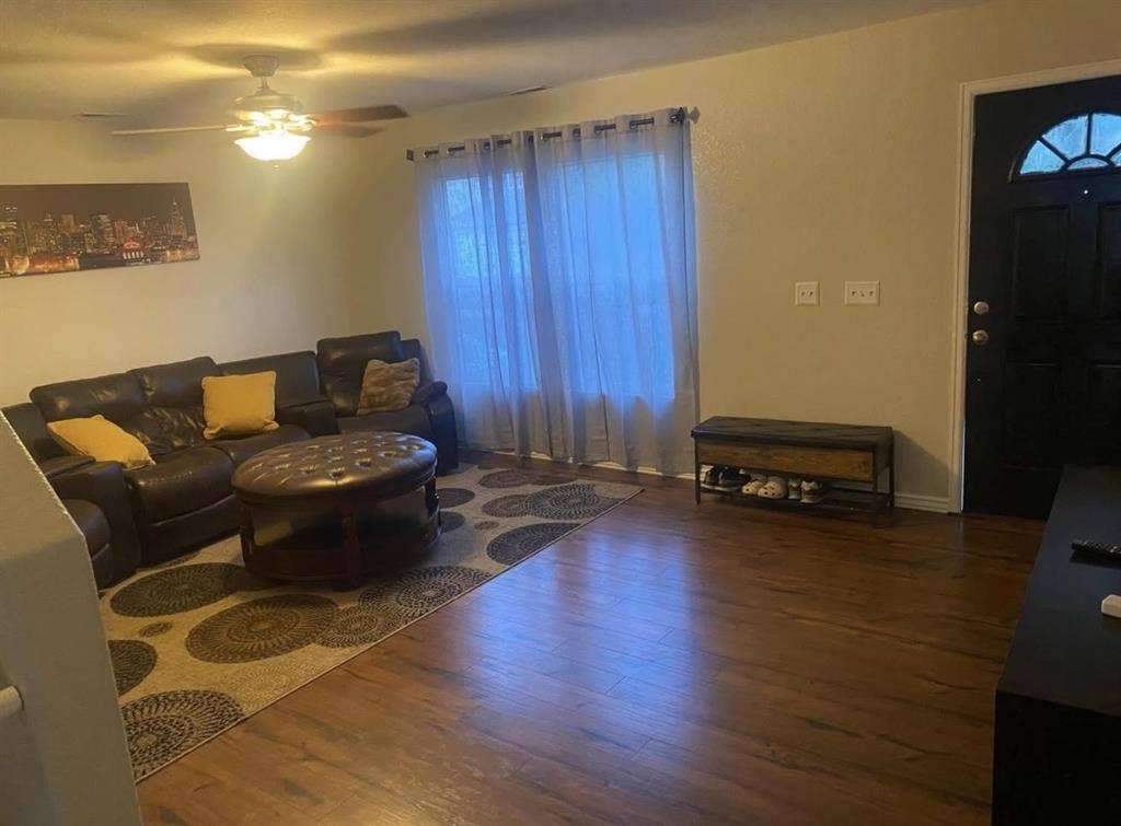 Roommate in Northeast Fort Collins.