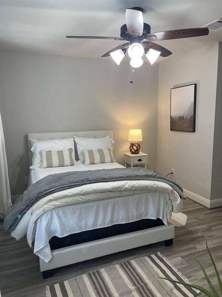 Furnished Cozy Clean Room