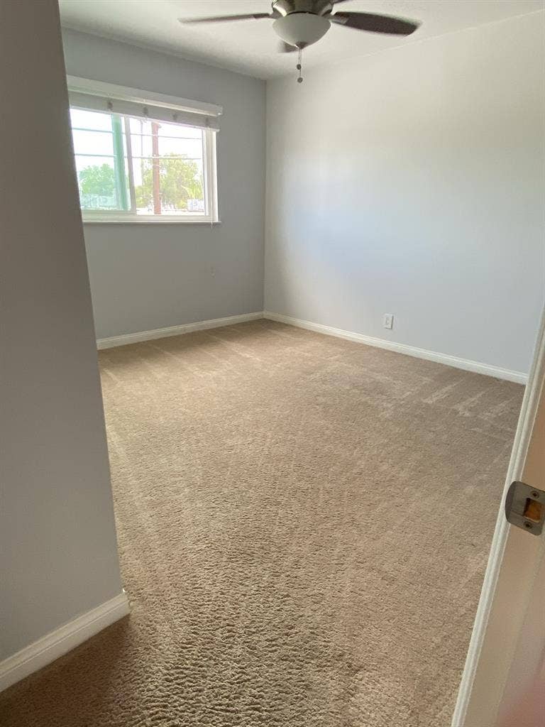 Room for Rent in Costa Mesa, CA