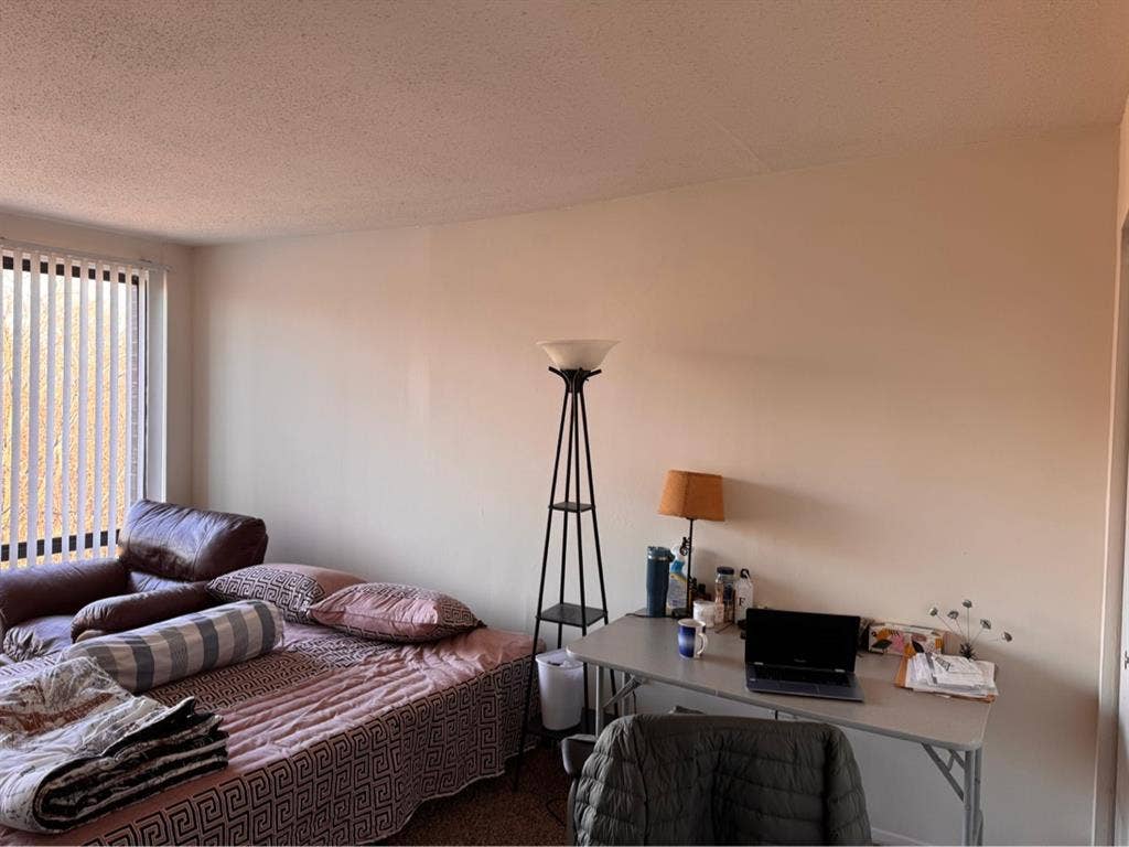 Master Bed Room for Rent