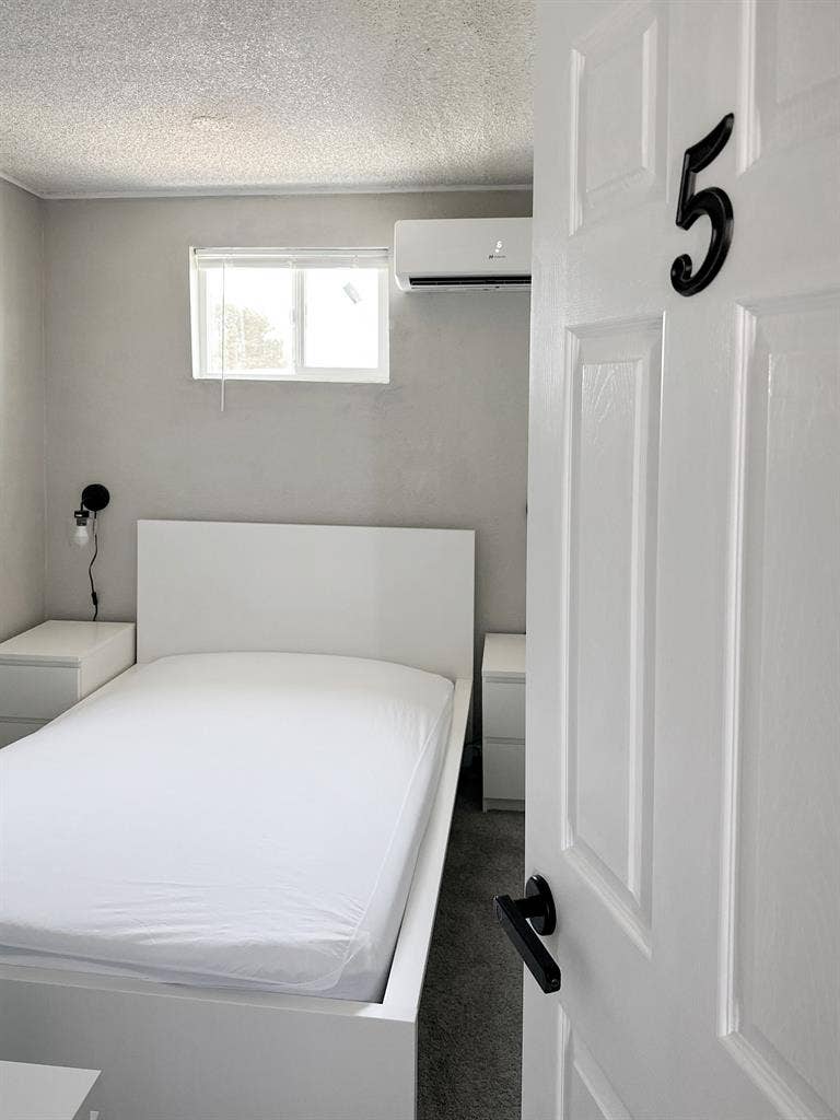 8 BR in Las Vegas