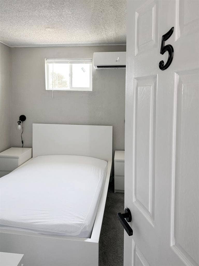 8 BR in Las Vegas