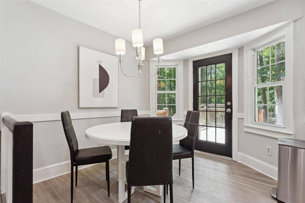 7 BR in Lawrenceville