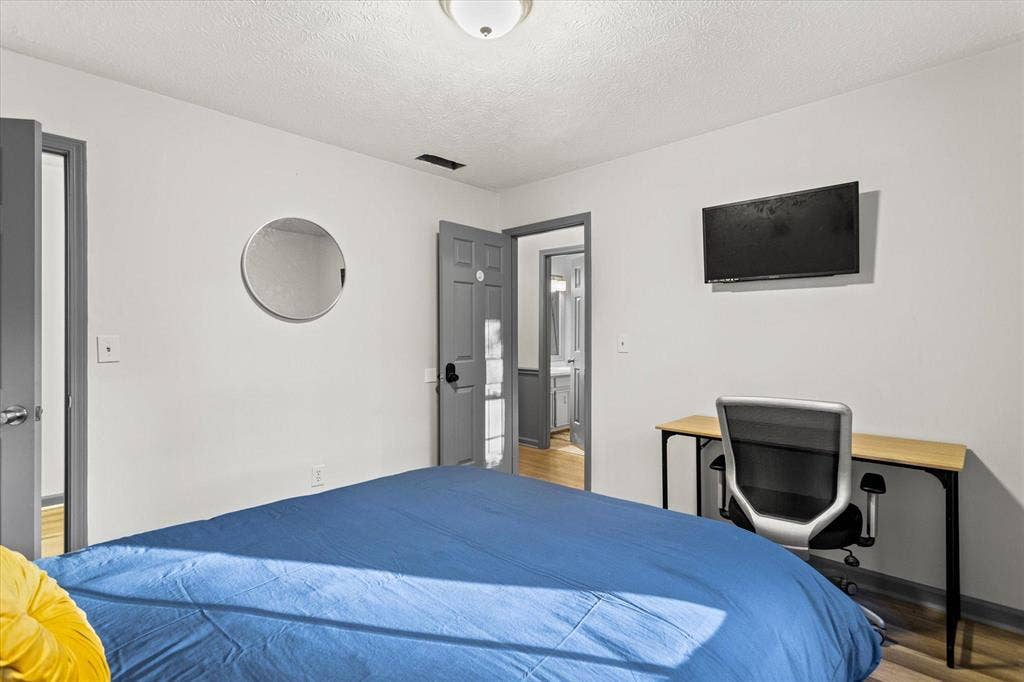 6 BR in Conyers