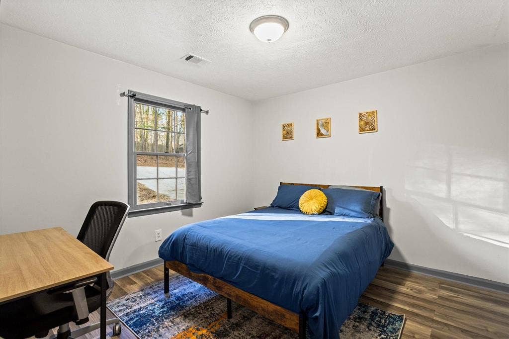 6 BR in Conyers
