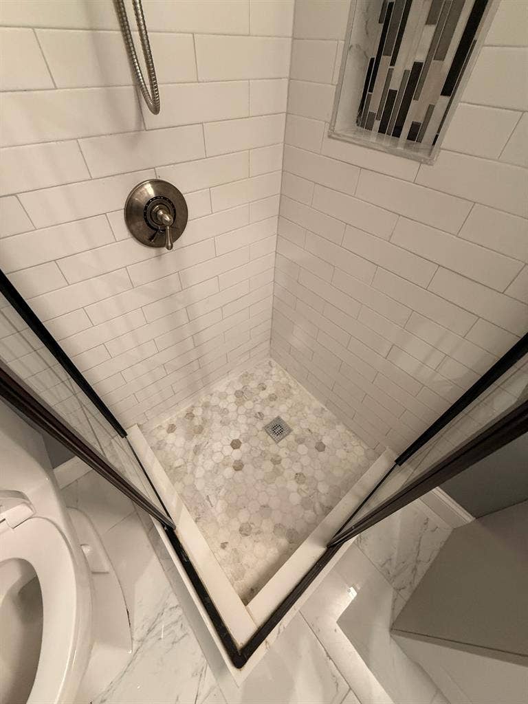 EAST CAMBRIDGE ROOM AVAIL
