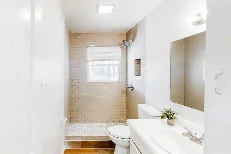 10 BR in Forest Park