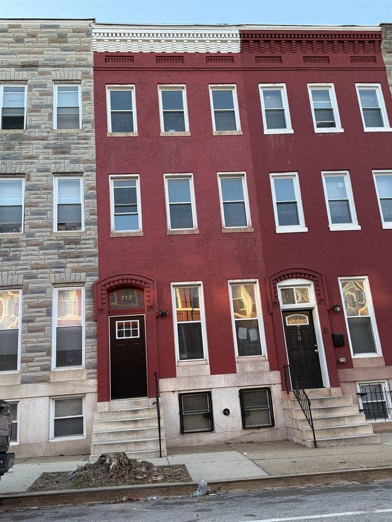 7 BR in Baltimore