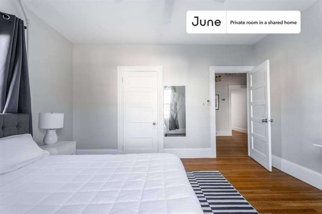 3 BR in Boston