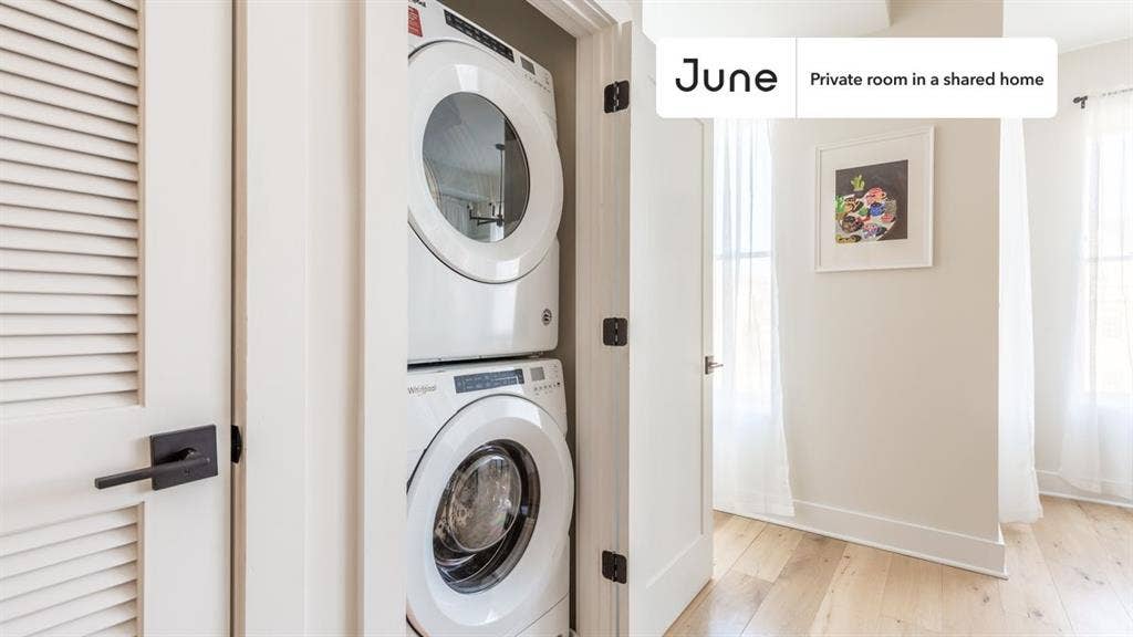 2 BR in Washington DC