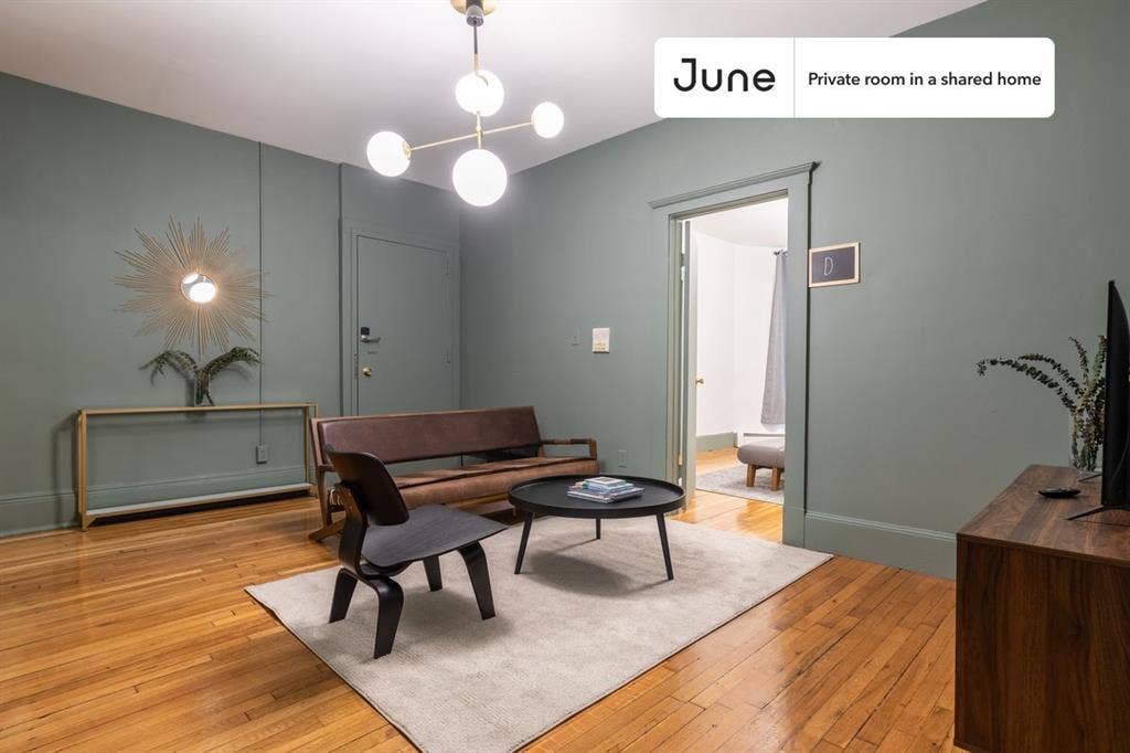 4 BR in Boston