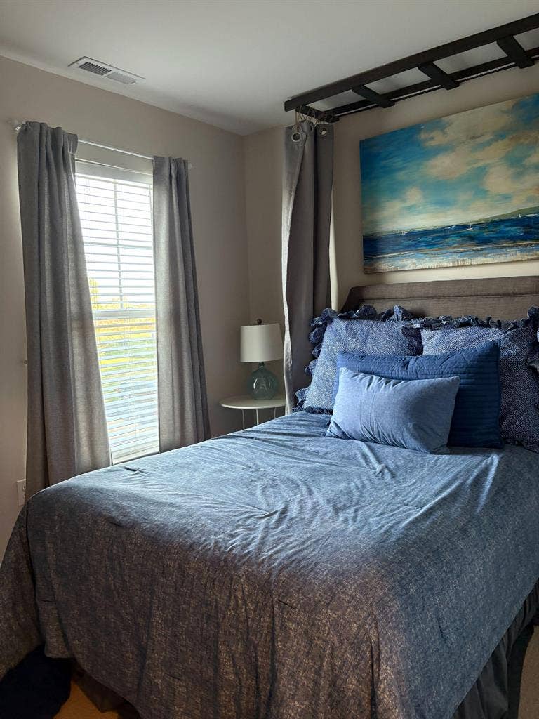 5 BR in Frankford