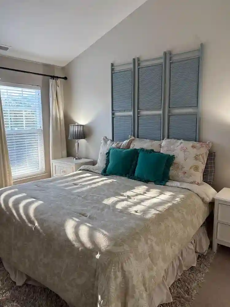 5 BR in Frankford