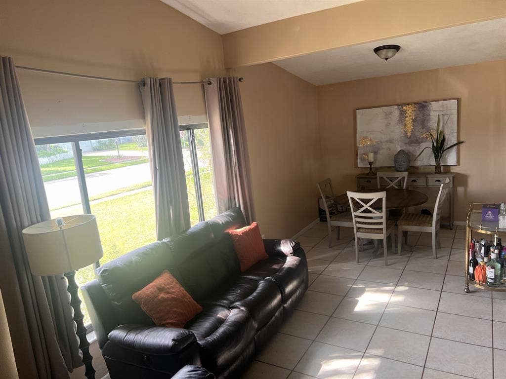 Room for rent in Casselberry.