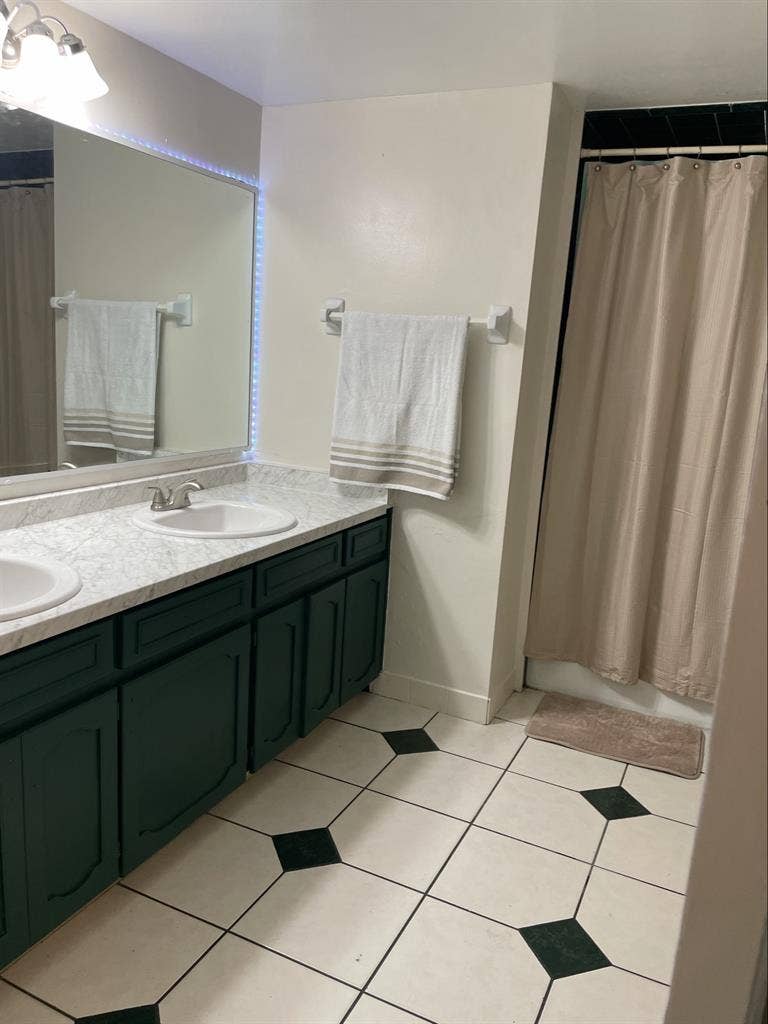 Room for rent in Casselberry.