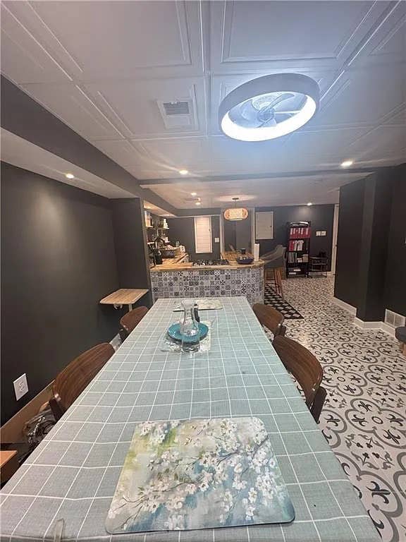 7 BR in Duluth