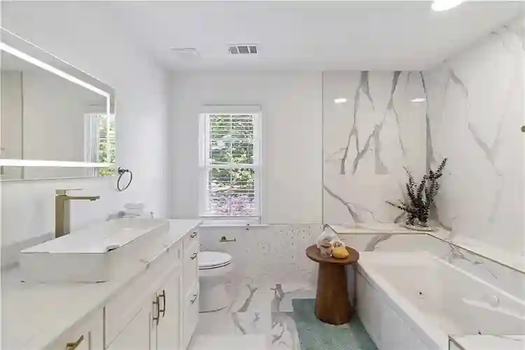 7 BR in Duluth