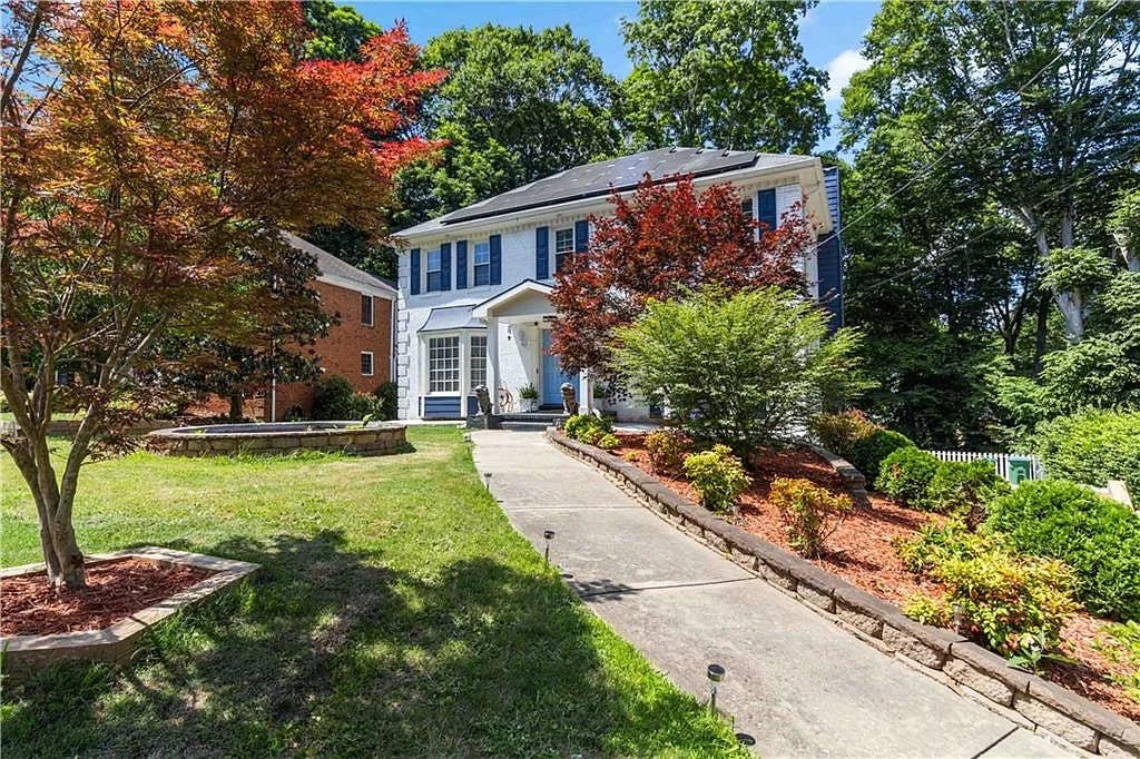 7 BR in Duluth