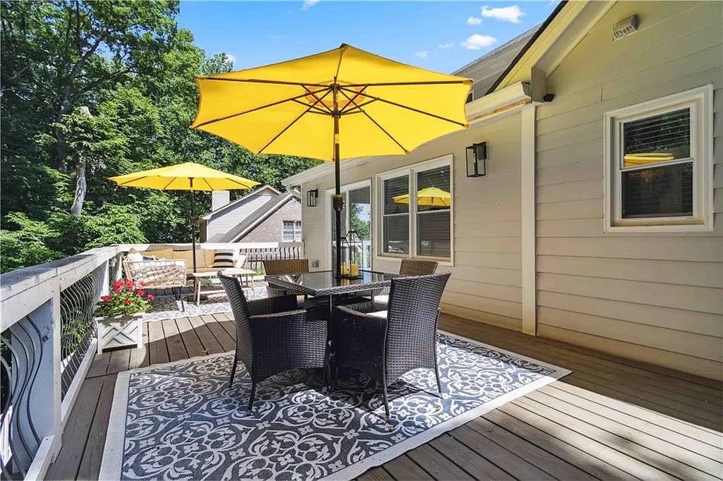 7 BR in Duluth