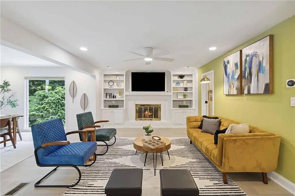 7 BR in Duluth