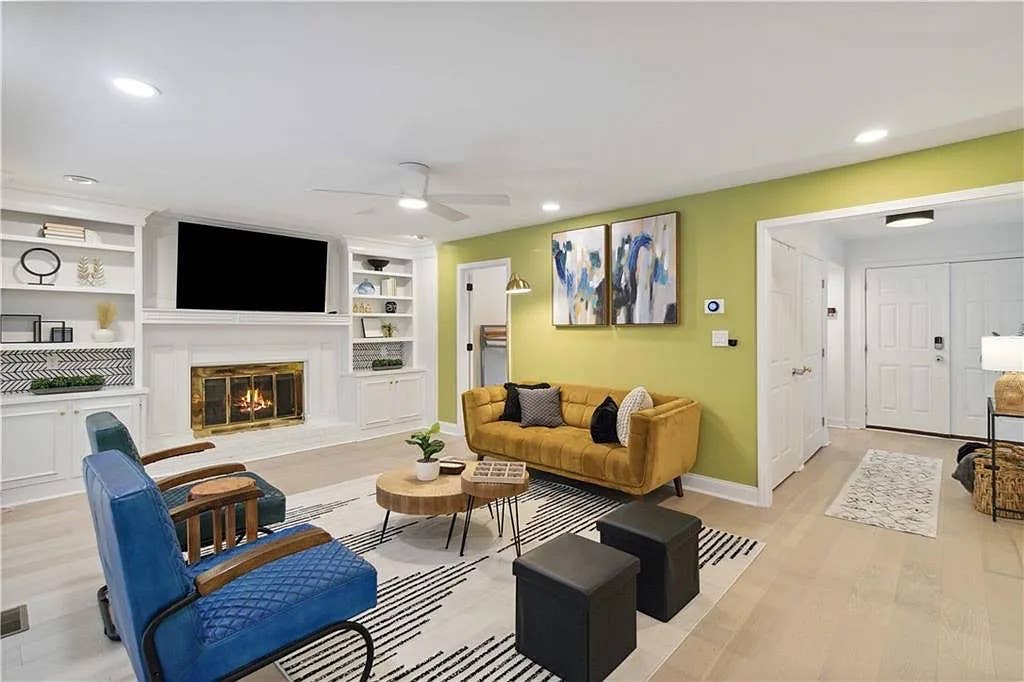 7 BR in Duluth