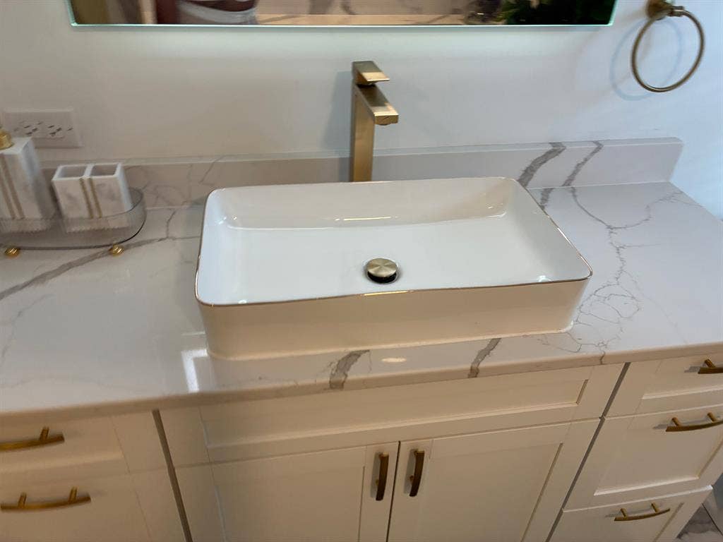 7 BR in Duluth