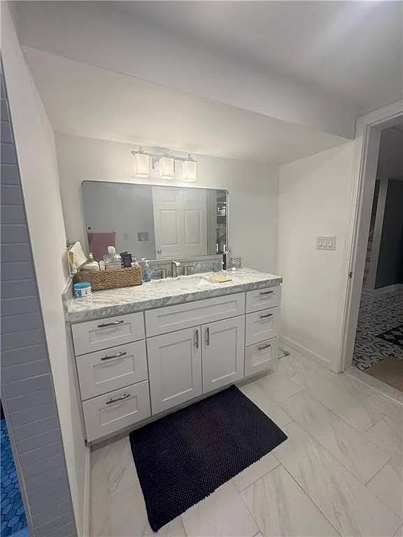 7 BR in Duluth