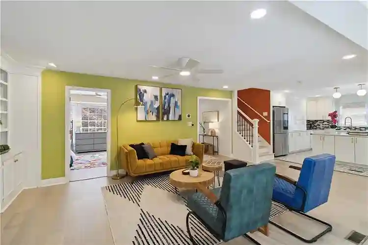 7 BR in Duluth
